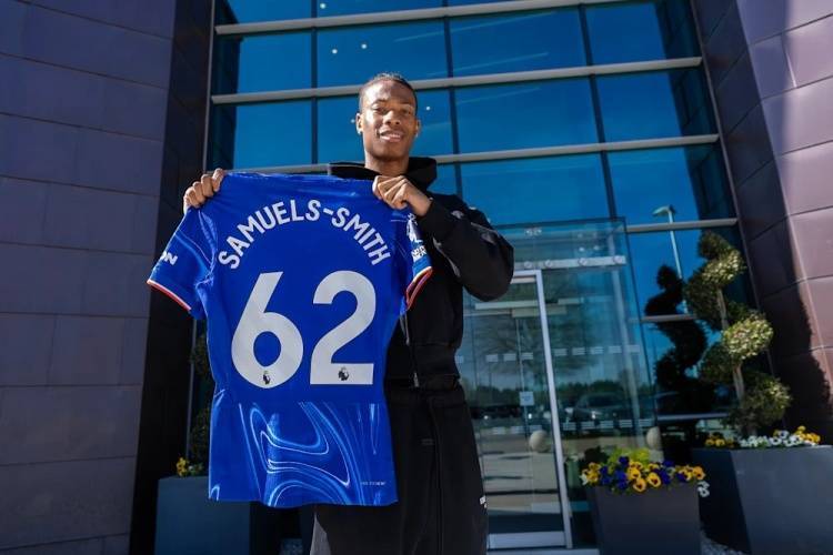 英媒：切尔西18岁后卫下赛季可能进一线队，担任库库雷利亚替补