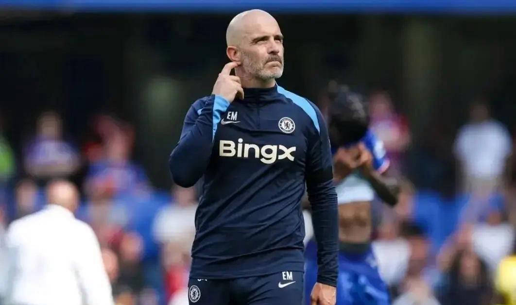 切尔西与曼联关键对决在即：蓝军冲击欧冠席位，红魔力求保面子