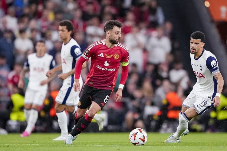 B费：曼联这个赛季是失败的，球队全体成员赛后都应该进行反思