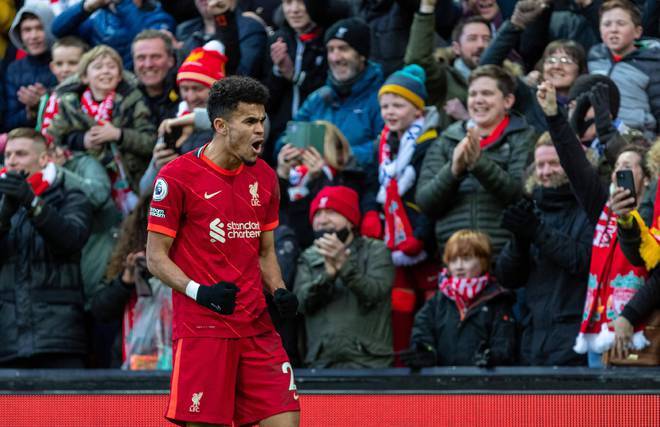 大巴黎登顶！FIFA最新俱乐部排名，巴萨稳居前三，皇马仅第七